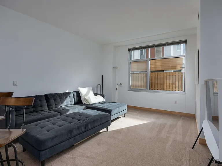 309 W Washington Ave — Photo 11