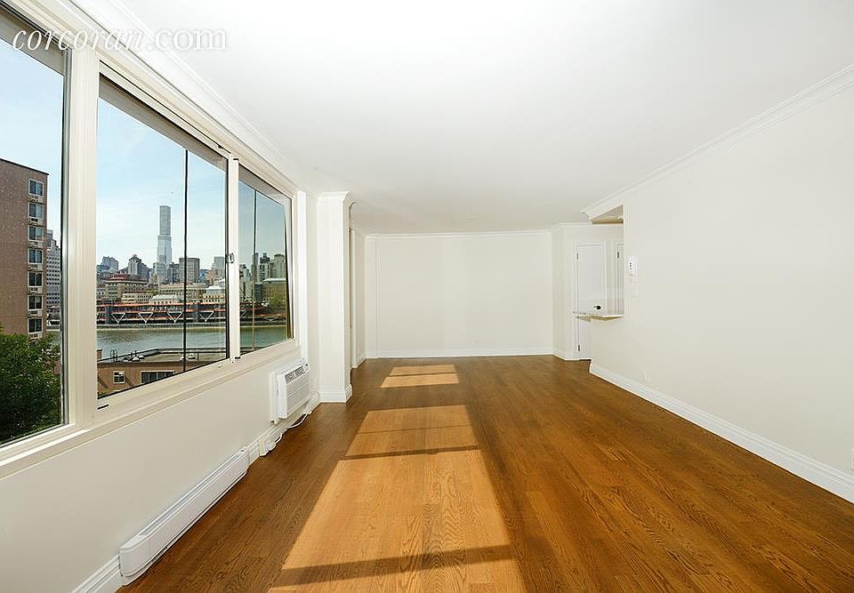 1st image of 575 Main St #701
