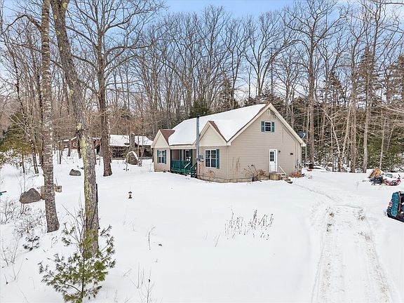 3rd image of 2 Hornbeam Road