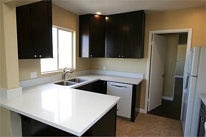 4th image of 4488 Valeta St