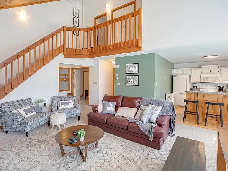 18 Ridge Dr #C-34 — Photo 2