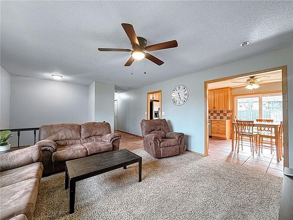 4th image of 7328 Harvard Dr