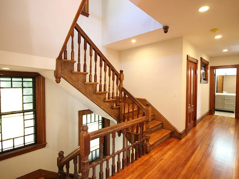 49 Beech Glen St #2 — Photo 3