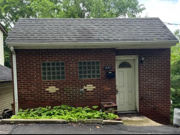 891 Munn St, Homestead, PA 15120