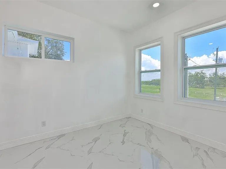 2816 Corrine St #2 — Photo 22