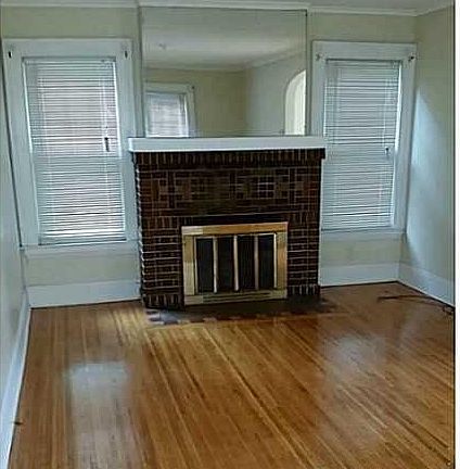 3rd image of 1616 Stolp Ave