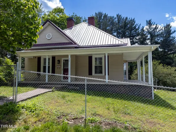 304 Chestnut St, Appalachia, VA 24216