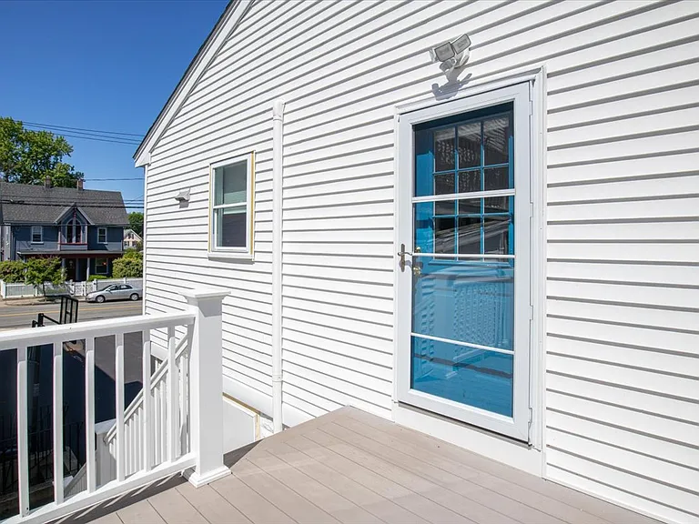 146 Dana Ave #R — Photo 23