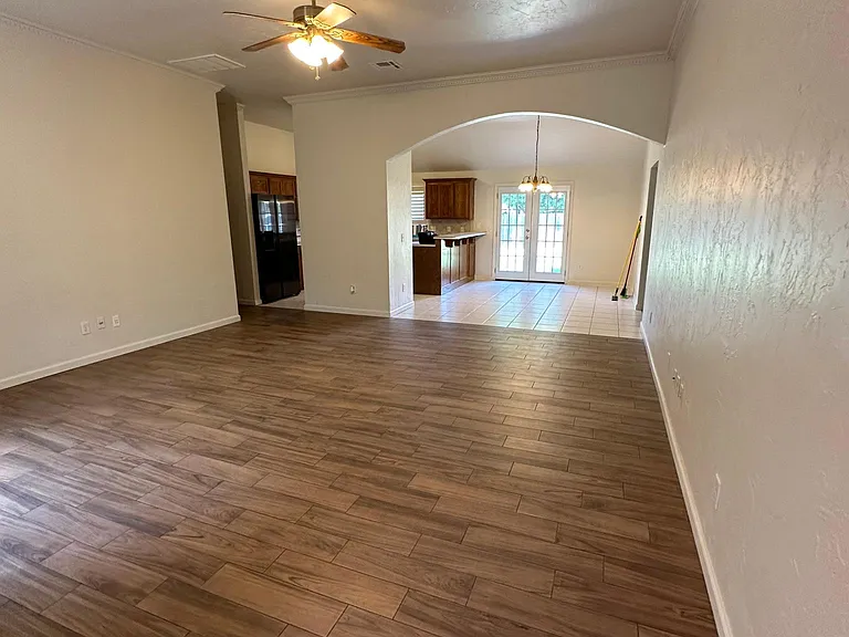 1301 Melisa Dr — Photo 3