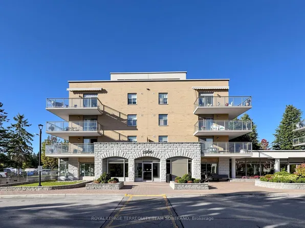 2506 Rutherford Rd #212, Vaughan, ON L4K 5N4