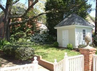 2000 Tradd Ct, Raleigh, NC 27607