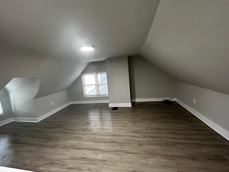 1616 Ferry St #2 — Photo 3