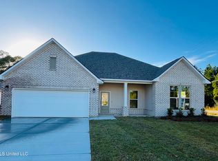 14400 Swan Ridge Cir, Gulfport, MS 39503