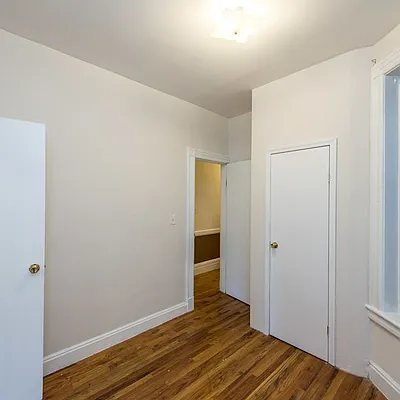 Rented by Nooklyn NYC LLC | media 8