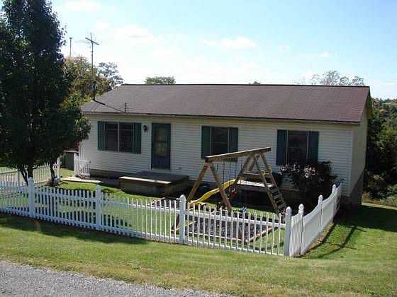 1st image of 68289 Meadow Ave