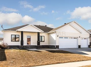 2630 8th St W, West Fargo, ND 58078
