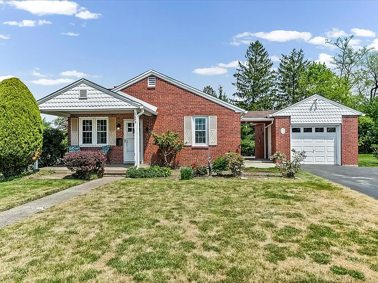 2653 Brierwood Rd — Photo 29