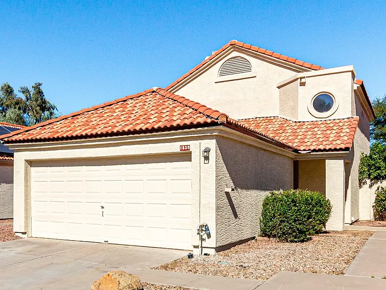 1538 E Laurel Ave — Photo 3