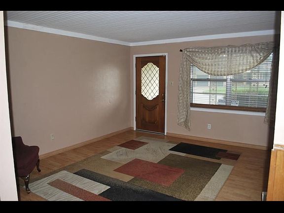 3rd image of 1201 Trellis Dr