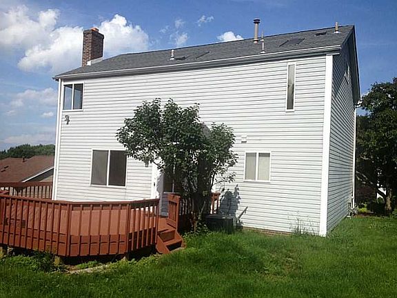 2nd image of 128 Amberwood Ct