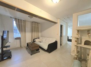 21-41 32nd St #B2, Astoria, NY 11105