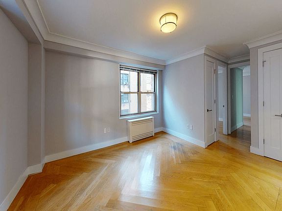 4th image of 50 W 93rd St #506M