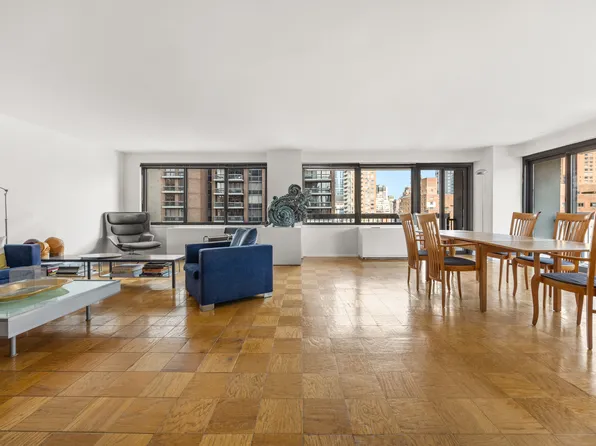 300 East 59th Street image 1 of 13