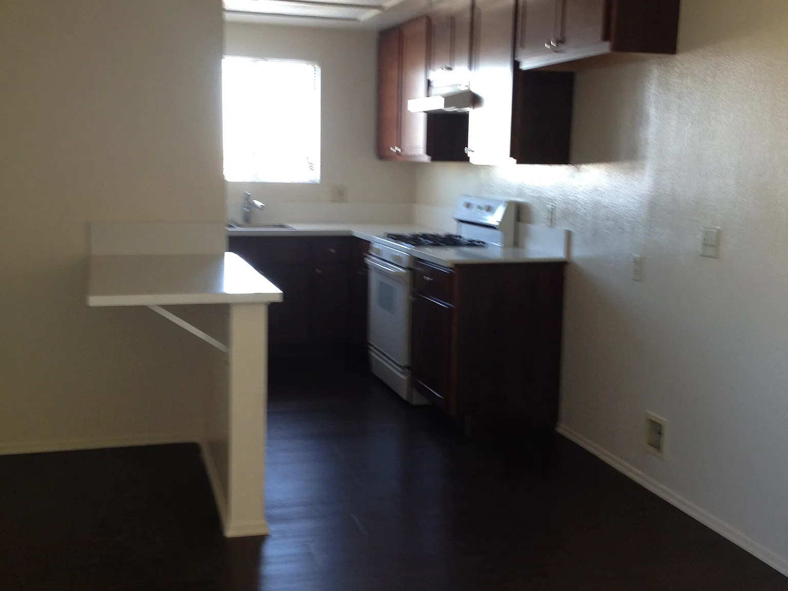 2 bed, 725 sqft, $2,200 — Photo 4