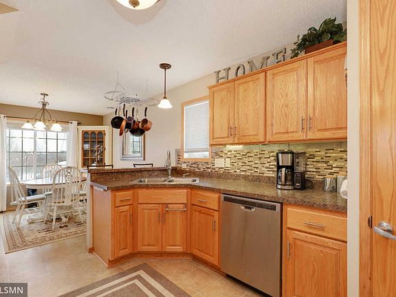5th image of 15288 Tungsten St NW