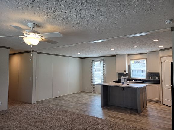 4th image of 9545 Seaway Dr #5