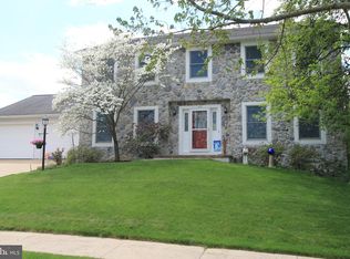 120 Oak Pointe Cir, State College, PA 16801