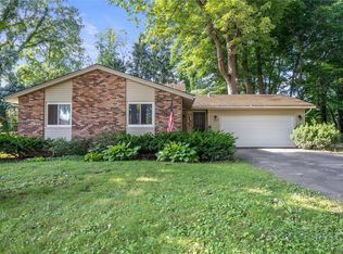 410 True Hickory Dr, Rochester, NY 14615