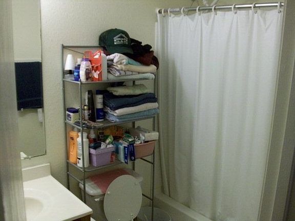 3rd image of 2060 Camargo St