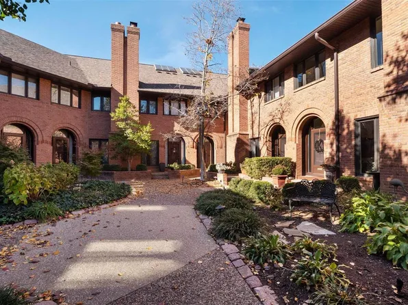 139 N Central Ave APT H, Saint Louis, MO 63105