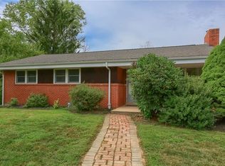 200 Indian Dr, Pittsburgh, PA 15238