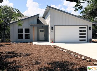 703 Rimrock Cv, Canyon Lake, TX 78070