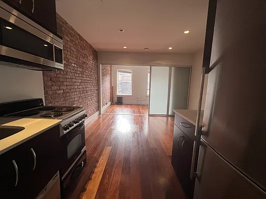 Rented by Keller Williams NYC | media 14