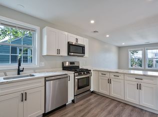 287-289 Huxley Ave #2, Providence, RI 02908