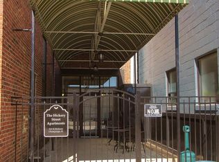 513 N Hickory St APT 205, Champaign, IL 61820