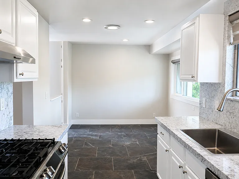 14602 La Pluma Dr — Photo 12