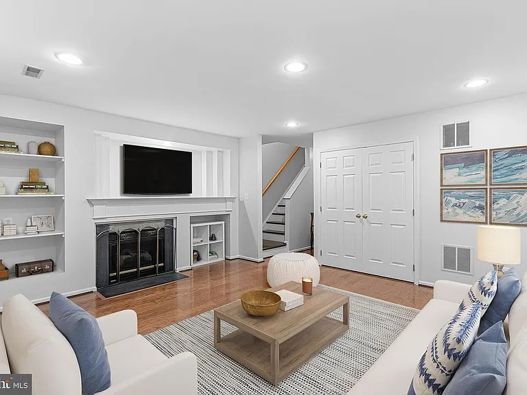 43116 Autumnwood Sq — Photo 9