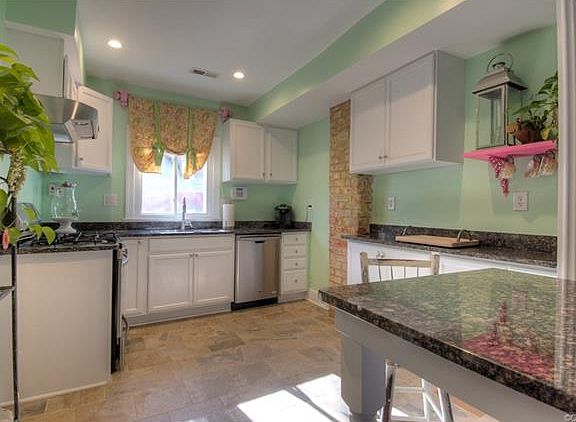 3rd image of 311 N 22nd St