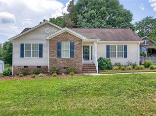 245 N Hale St, Eden, NC 27288