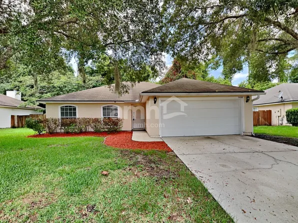 14028 Crestwick Dr W, Jacksonville, FL 32218