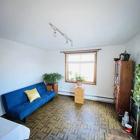 579 Bennington St #1 — Photo 4
