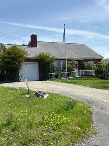 438 Fayette Springs Rd, Chalk Hill, PA, 15421