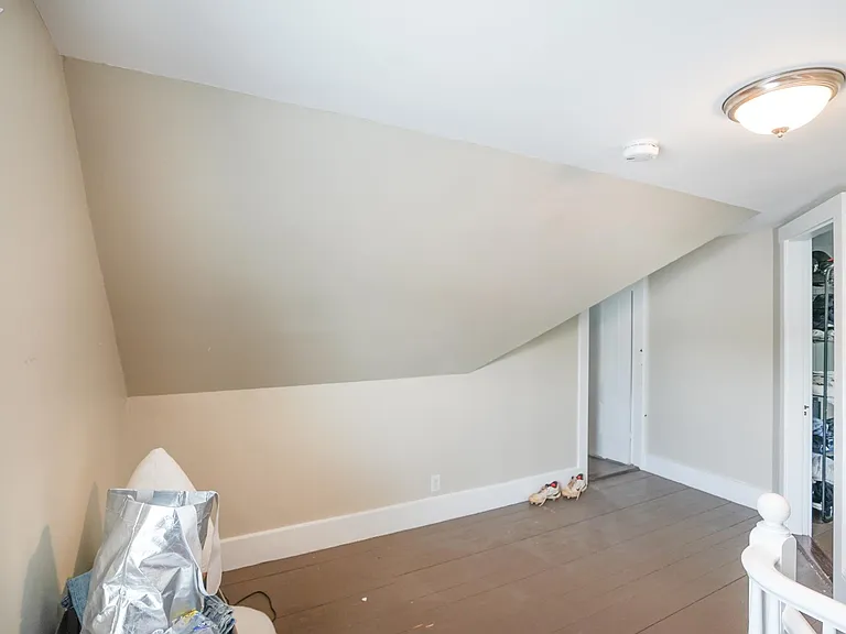 29-31 Adams St #2 — Photo 17