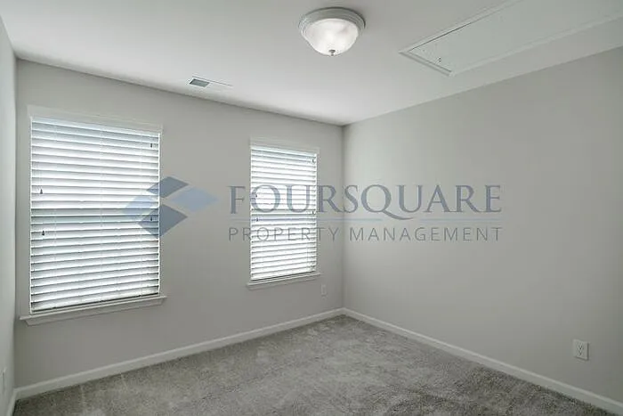 107 Cross Country Way — Photo 27
