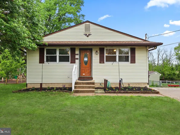 39 Riverview Ave, West Deptford, NJ 08086
