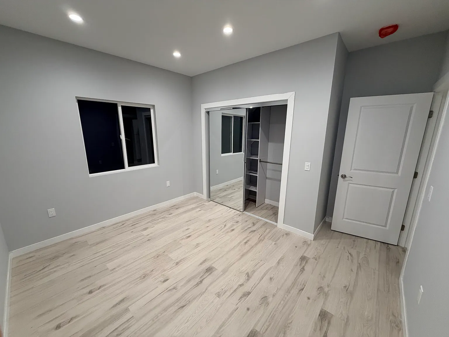 2 bed, 1087 sqft, $2,900 — Photo 3